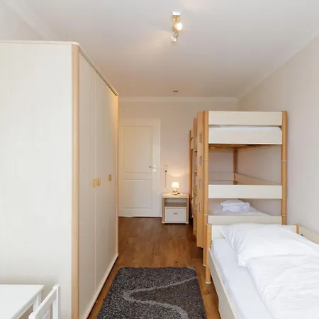 Urlaubstraeume-am-meer-wohnung-5-8-645 * Kuehlungsborn